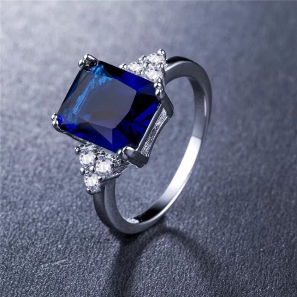 Sterling  silver princess cut blue sapphire ring